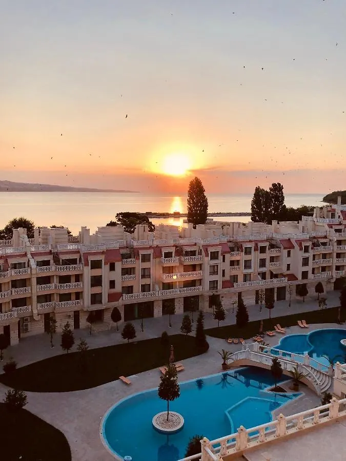East From Paradise Apartment Varna