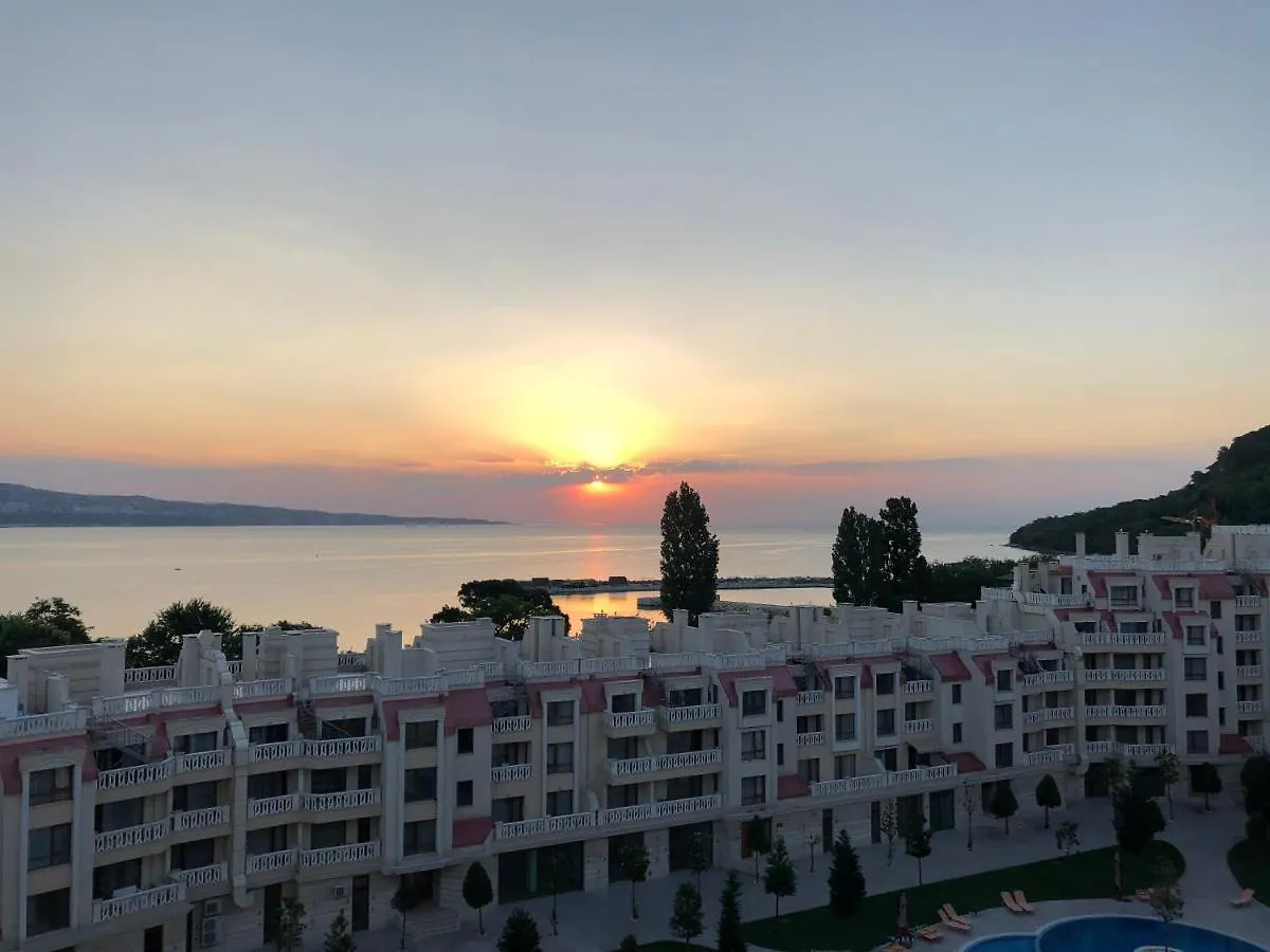 East From Paradise Apartment Varna